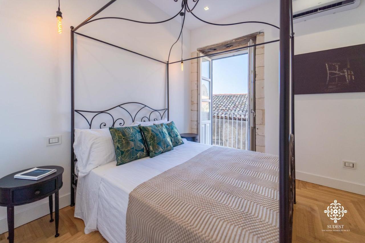 Residenza Dumah - Elegante Dimora In Centro Lejlighed Syracuse Eksteriør billede