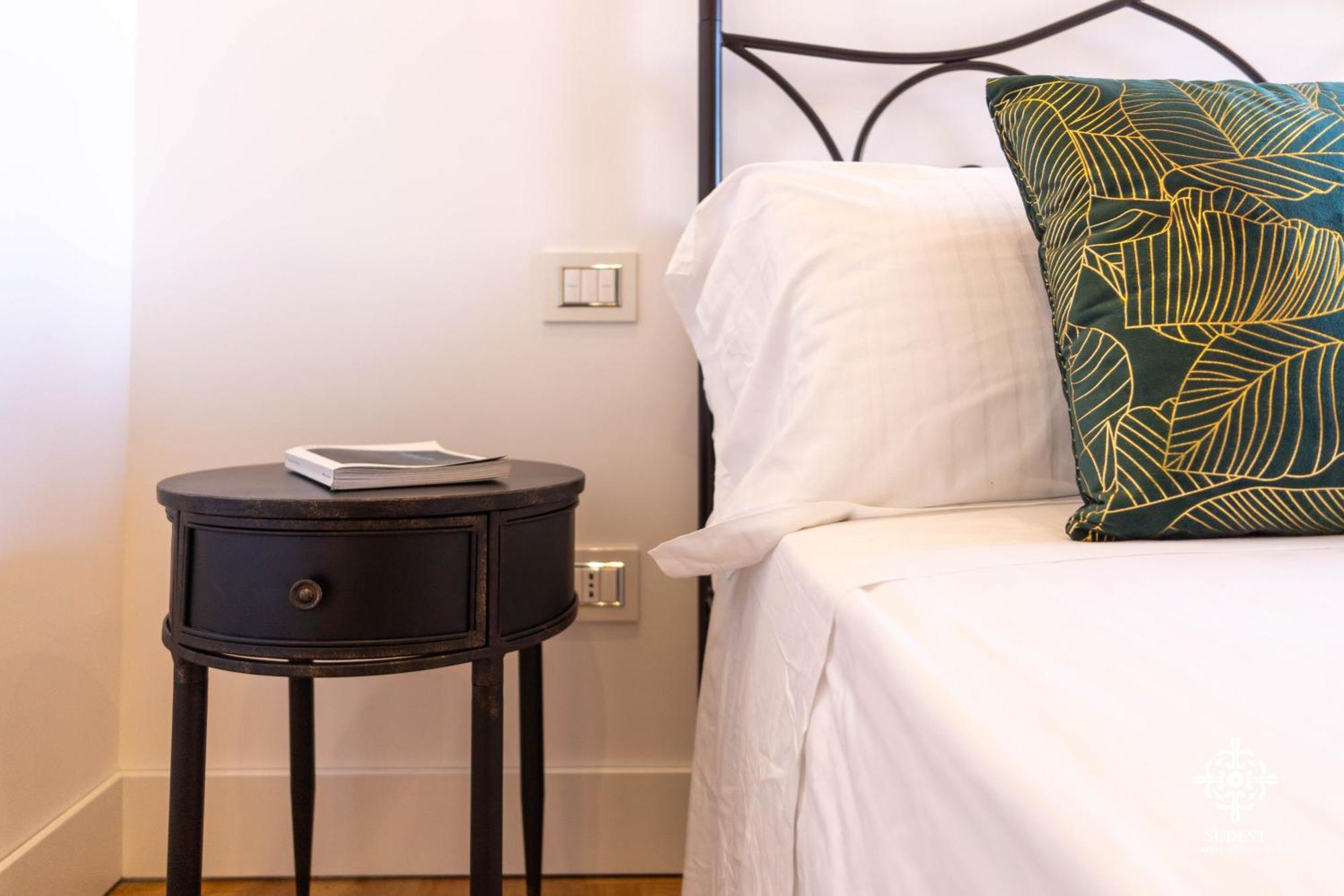 Residenza Dumah - Elegante Dimora In Centro Lejlighed Syracuse Eksteriør billede