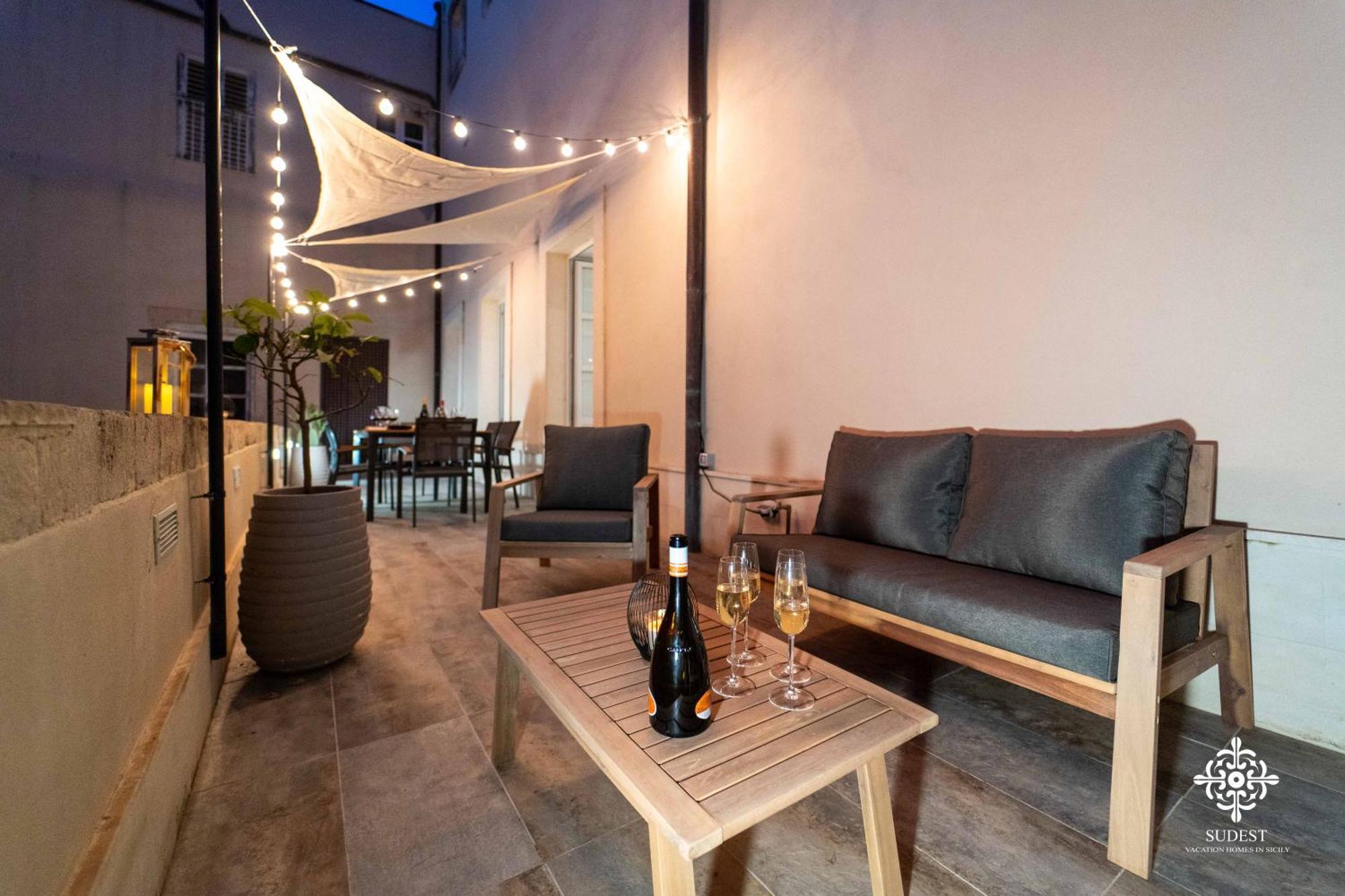 Residenza Dumah - Elegante Dimora In Centro Lejlighed Syracuse Eksteriør billede